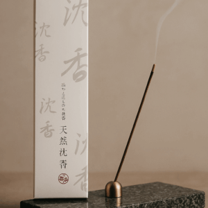 Encens japonais naturel au bois d’Agar – Purification et sérénité 30grs